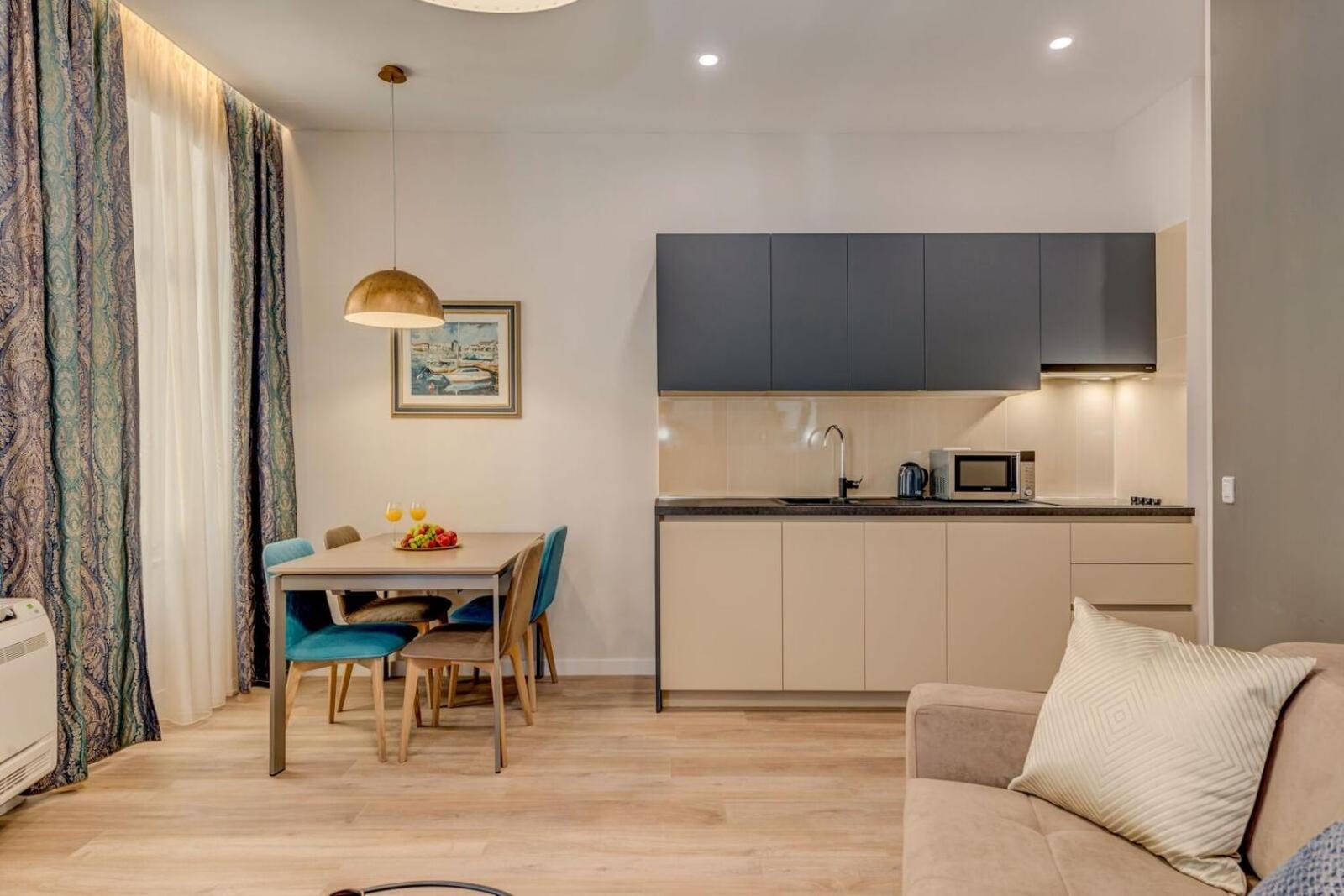 Royal Theatre Apartment สปลิท ภายนอก รูปภาพ